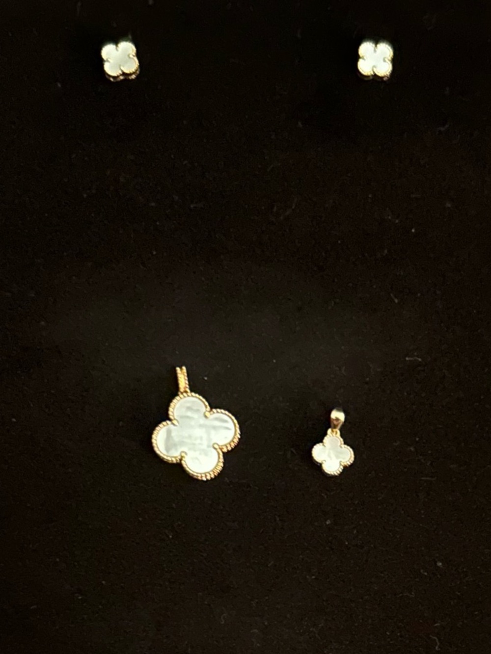 Chic Red Clover Necklace 18K Dubai Gold